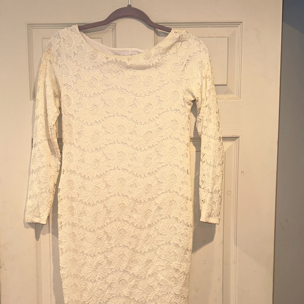 Ingrid and Isabel maternity lace dress off white size xs
